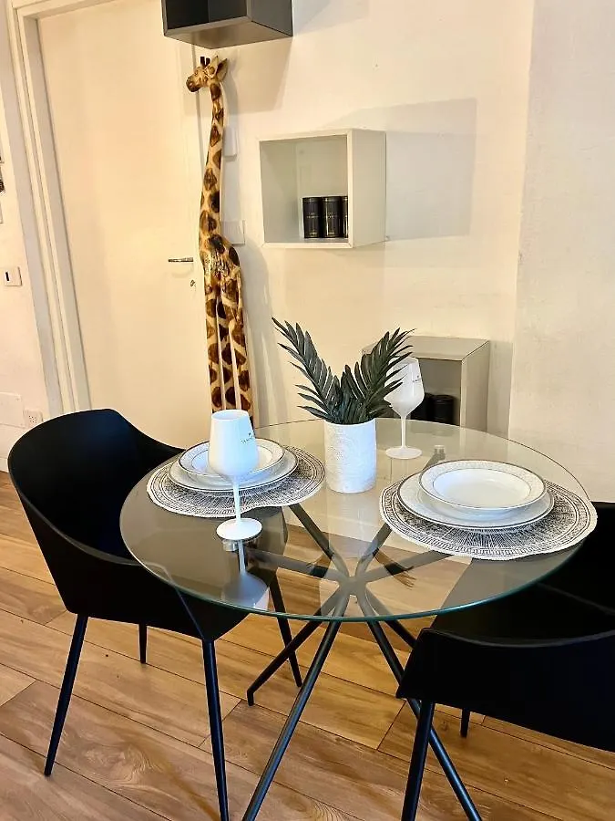 Apartment White Home Near Linate Segrate