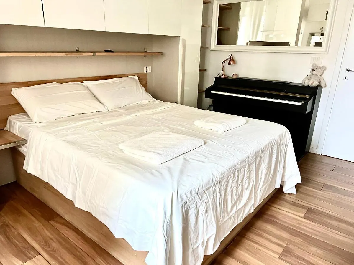 White Home Near Linate Segrate Apartment